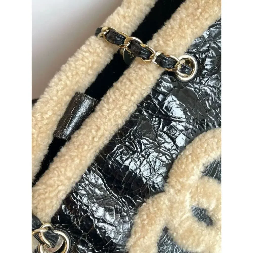Chanel Women Pre-Loved Bag Very Good Condition